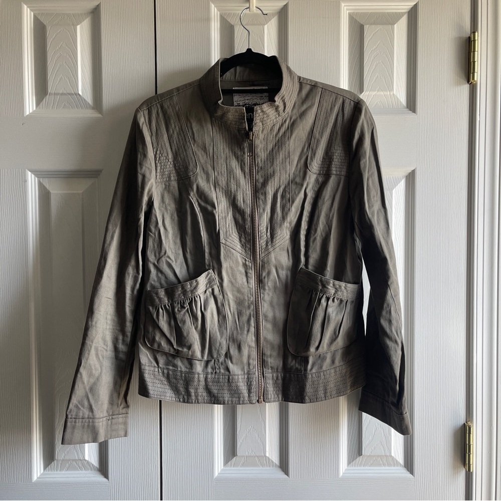 Kensie Lightweight Utility Jacket – Size L (Fits like Medium)